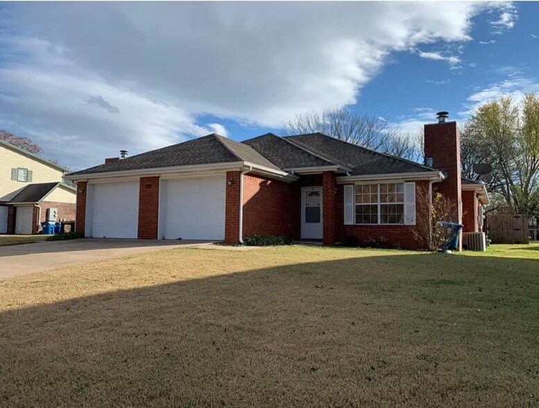 Primary Photo - 507 Camellia Dr