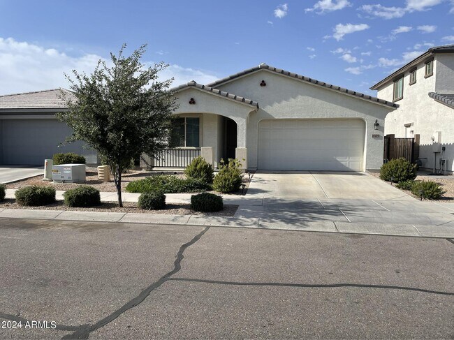 Building Photo - 20419 E Rosa Rd