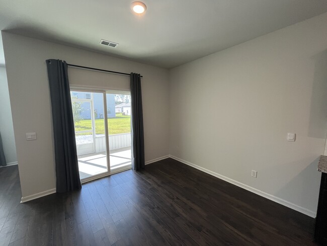 Building Photo - 108 Buttermere Wy