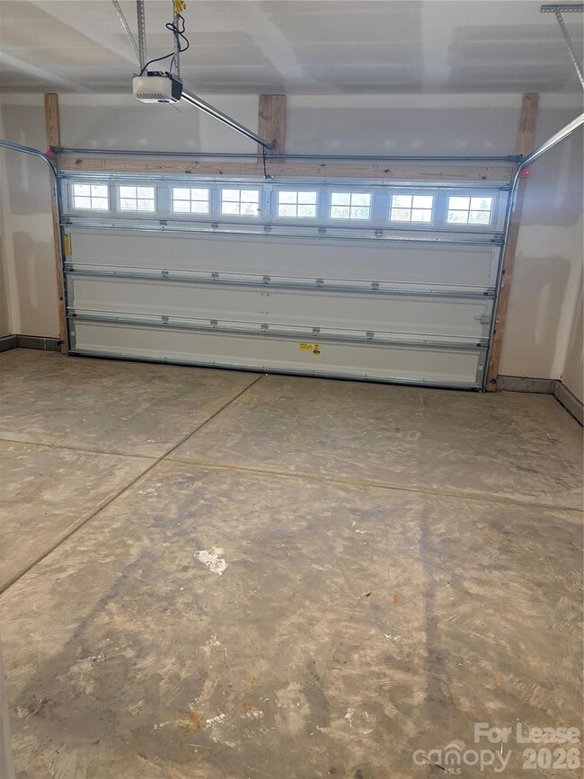 Building Photo - 2012 Highland Park Dr