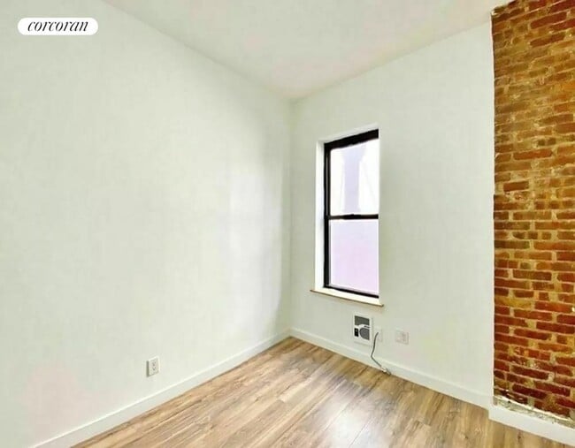 Building Photo - 1838 7th Ave