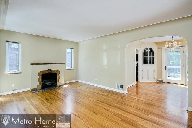 Building Photo - 663 Grape St