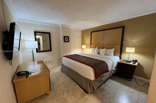 Building Photo - 19201 Collins Ave