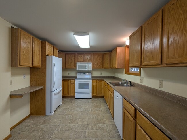 Building Photo - 286 Antler Rdg Rd