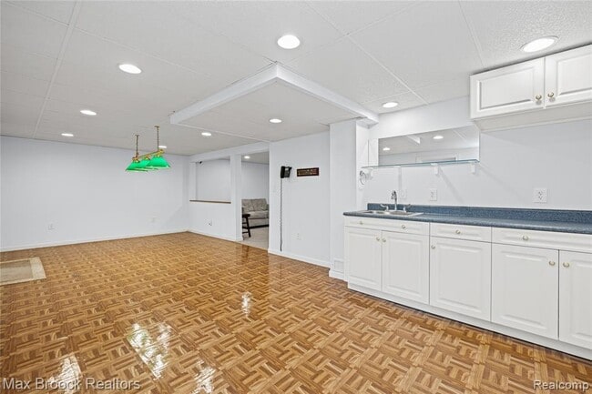 Building Photo - 35263 Kings Forest Blvd