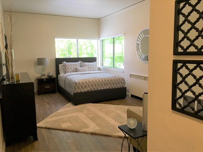 Renovated Studio - Highland Apartments