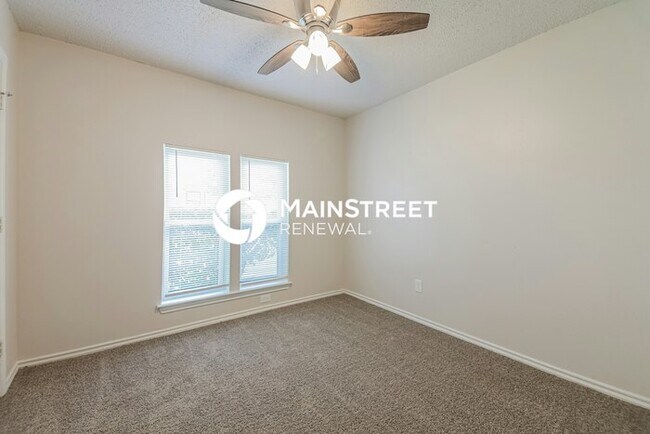 Building Photo - 4 Bedroom Pet-Friendly Home in Rowlett, TX with Main Street Renewal