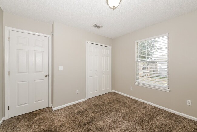 Building Photo - 2968 Waters View Cir