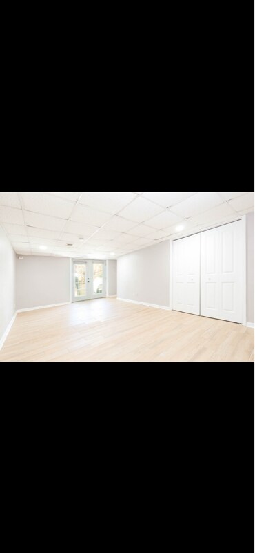 Building Photo - 225 Willow Lake Ln