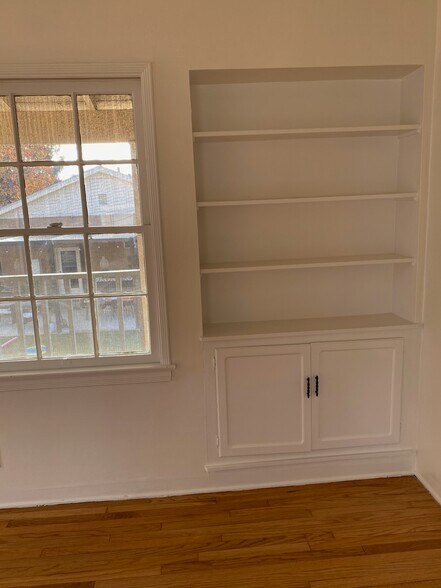 Building Photo - 4557 Alumni Ave