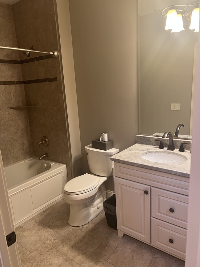 Building Photo - 9020 Whisperinghill Dr