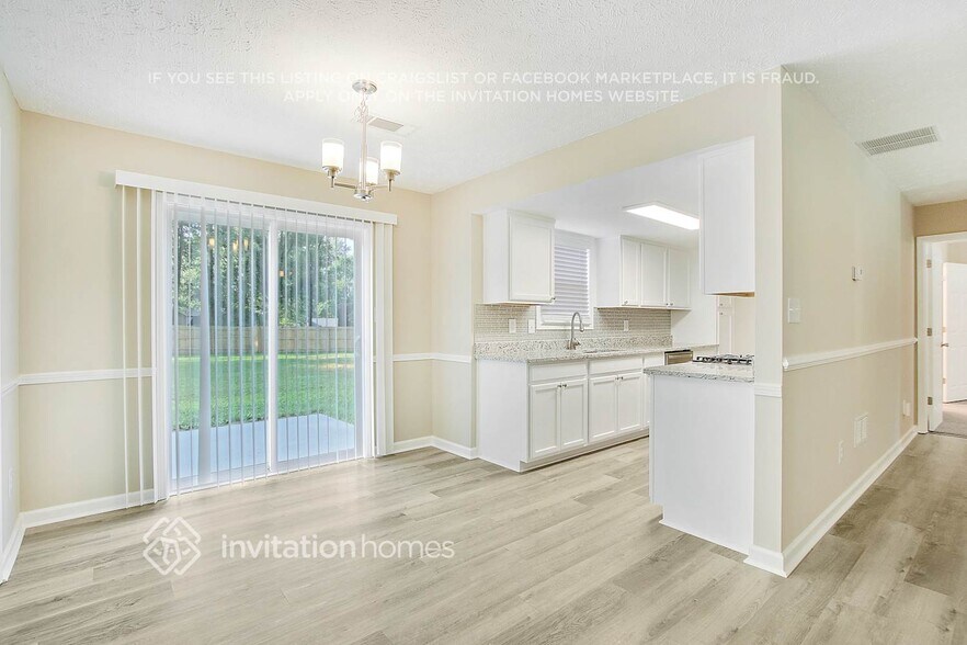 Building Photo - 1338 Fairridge Cir SW