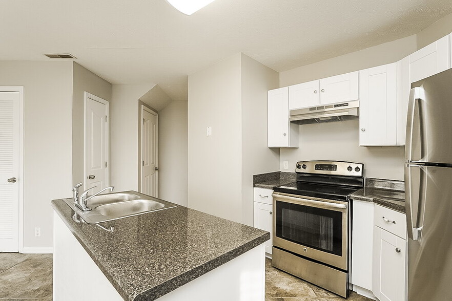 Building Photo - 3029 Ace Wintermeyer Dr
