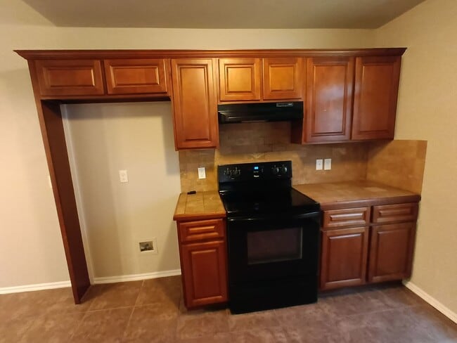 Building Photo - 2432 NW 197th St