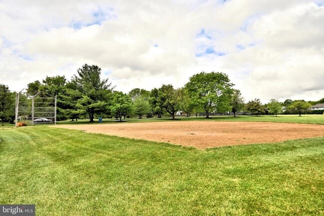 Building Photo - 1401 Society Pl