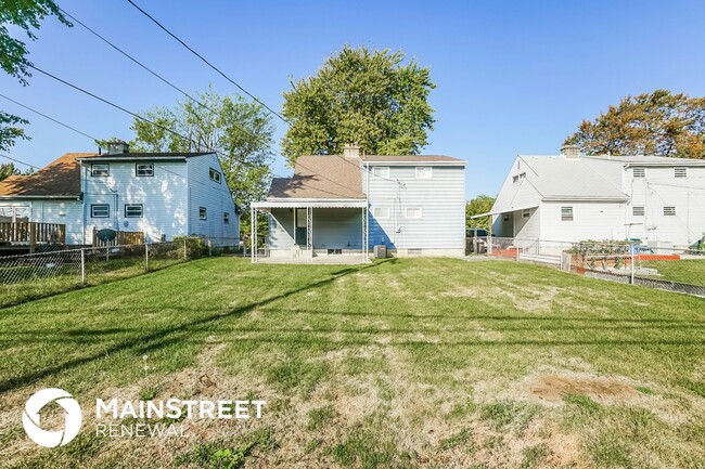Building Photo - 298 Pineview Dr