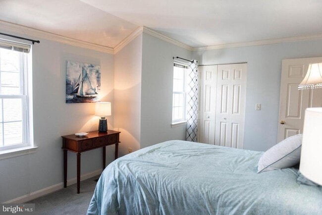 Building Photo - 609 Cambridge Ct