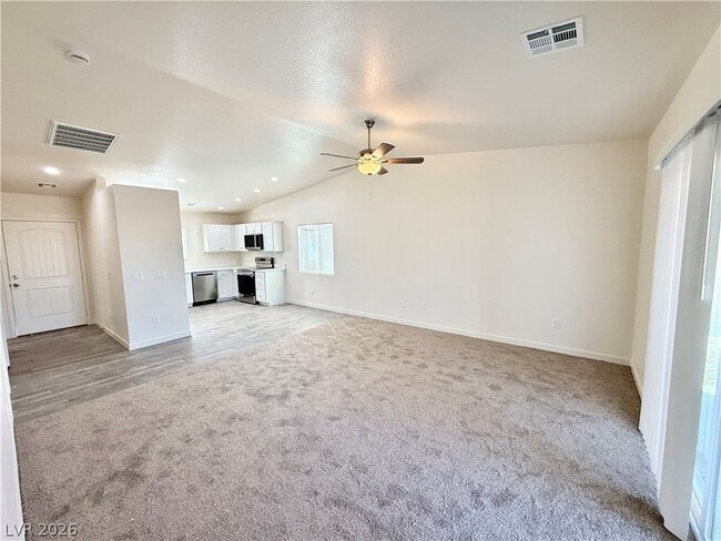 Building Photo - 1081 Quartzite Ave