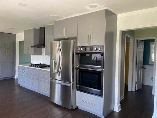 Building Photo - Archdale 4 bed / 2.5 bath
