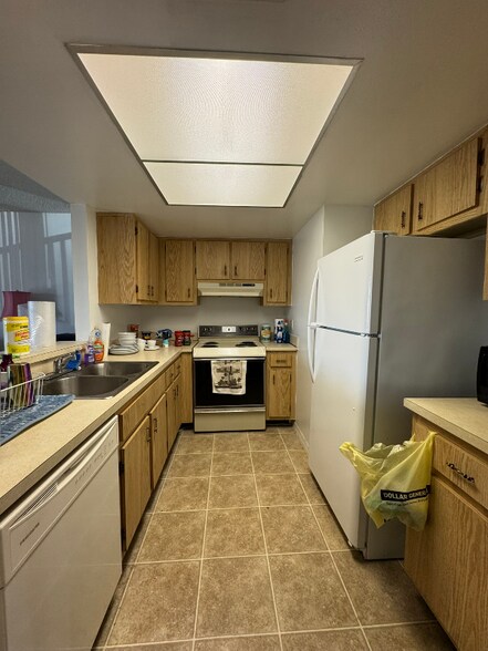 Building Photo - 1038 Mollie Ln