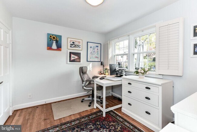 Building Photo - 3061 N Oakland St