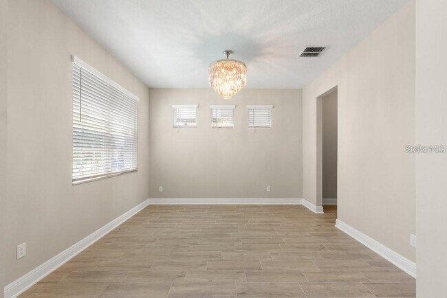 Building Photo - 16010 Sonoma Grv Cir