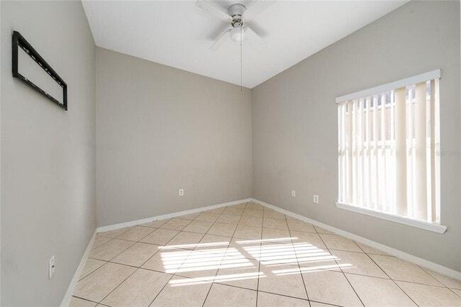 Building Photo - 607 Hacienda Cir