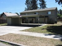 Building Photo - 23RD STREET TRI-PLEX (APP#8)