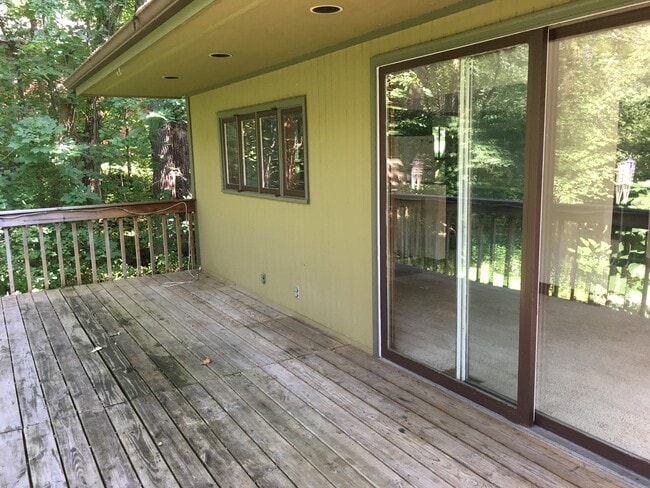 Building Photo - 8411 Abbott Ln