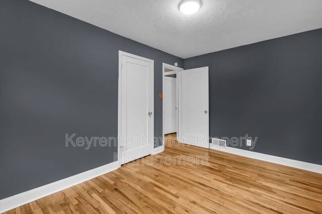 Building Photo - 1687 Rushton St