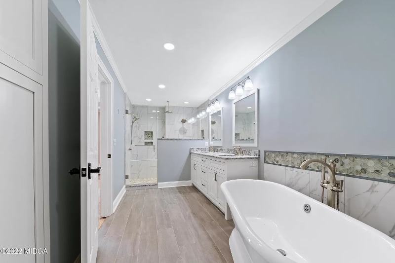 Building Photo - 205 Saddle Creek Ct