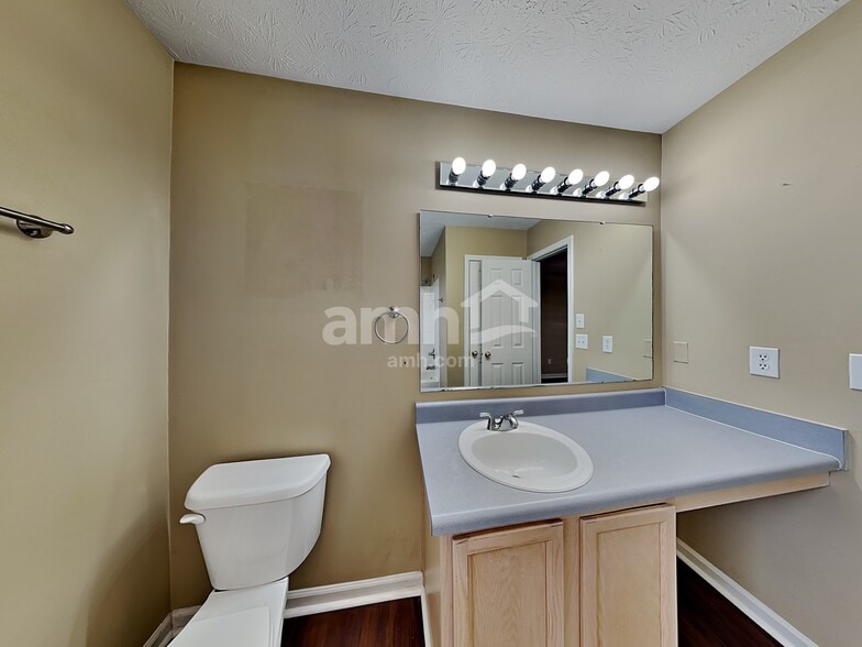 Building Photo - 5657 Valhalla Way