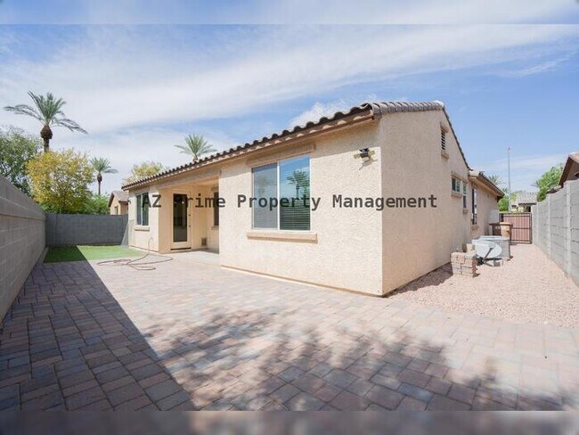 Building Photo - 9215 W Dreyfus Dr