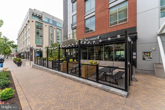 Building Photo - 102 St Ives Pl