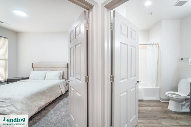 Building Photo - 3031 Eden Ave