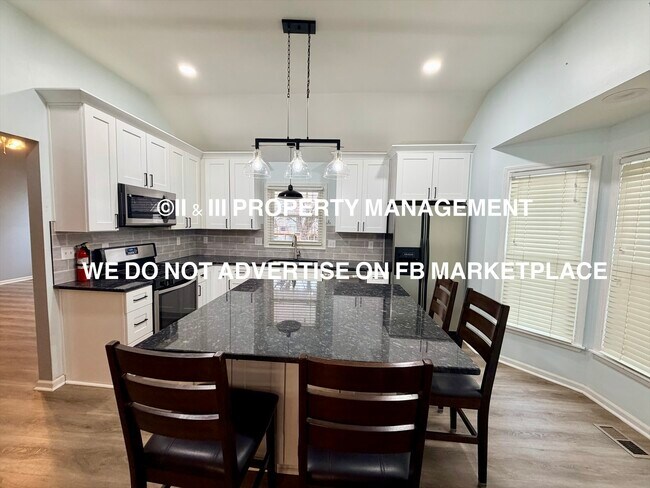 Building Photo - 1213 NE Ball Dr