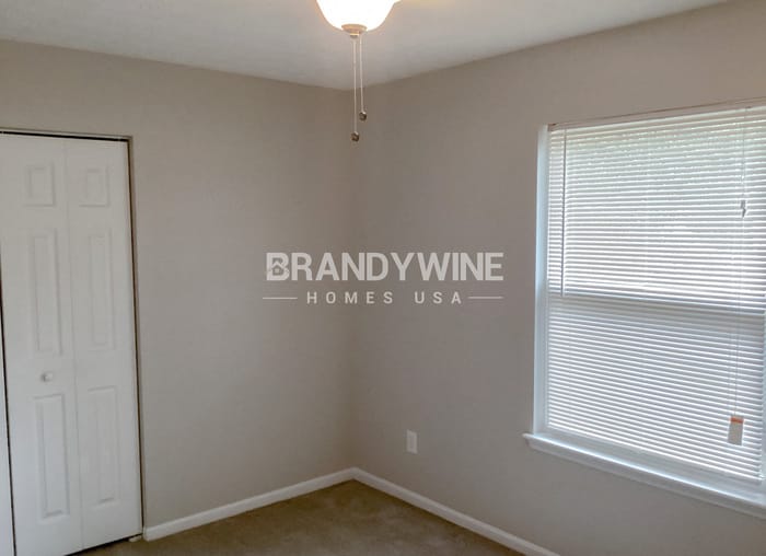 Building Photo - 4400 Westchester Ct