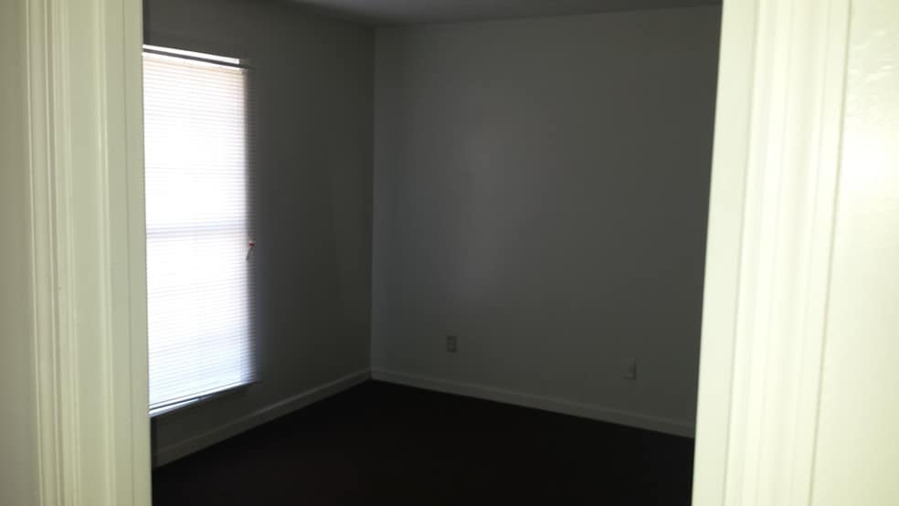 Building Photo - 1810 Dunning Ln