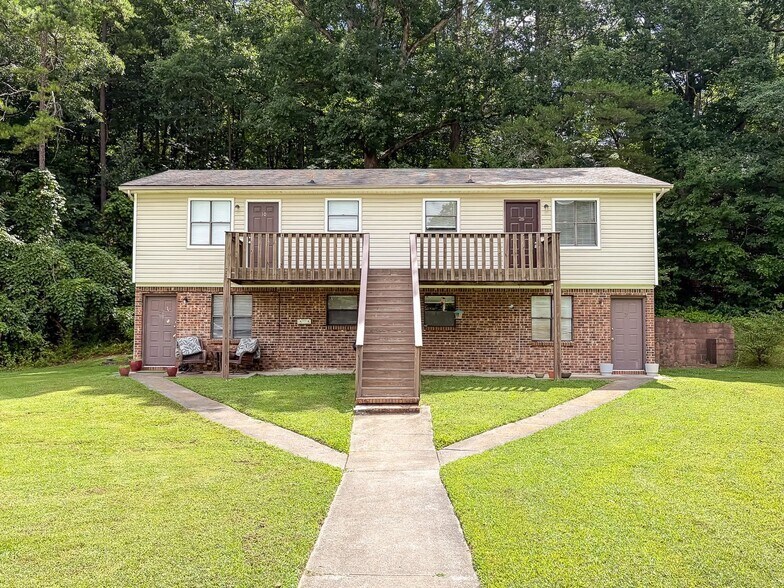 Building Photo - 26 Nicole Ln.
