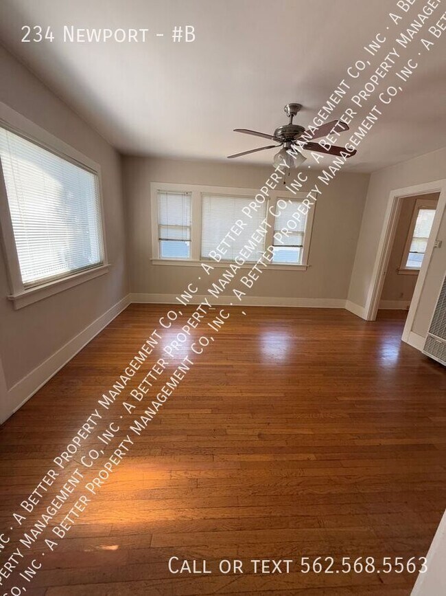 Building Photo - 234 Newport-#B