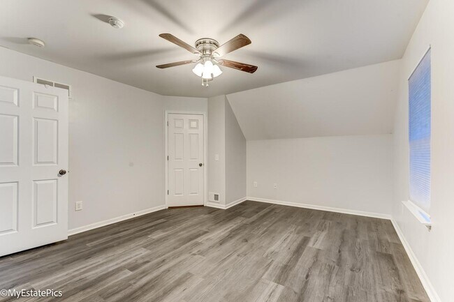 Building Photo - 41101 Maplewood Drive