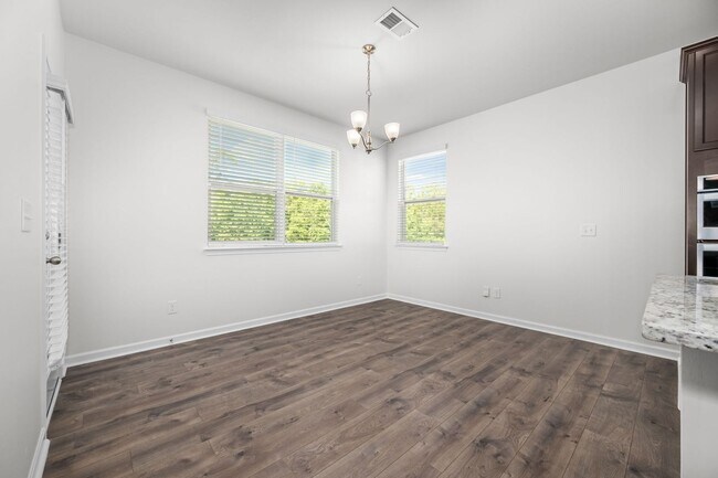 Building Photo - 1011 Alta Vis Ln