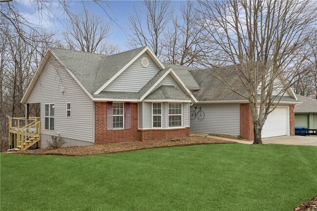 Building Photo - 15 Rillington Dr