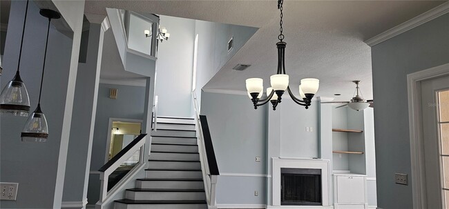 Building Photo - 14321 Mandolin Dr