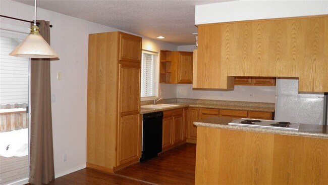 Building Photo - 2224 WELLS ACRES ROAD, BEND, OREGON 97701 ...