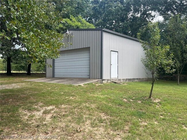 Building Photo - 17793 Orchard Ln