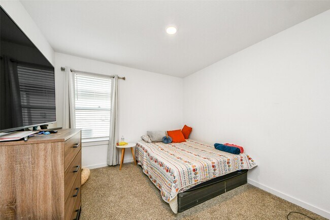 Building Photo - 31711 Melkridge Rd