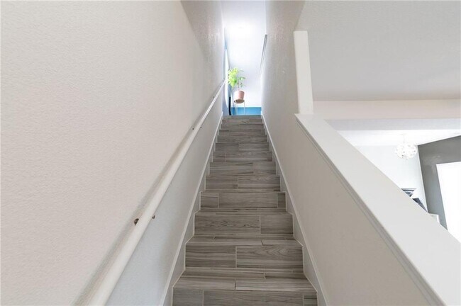 Building Photo - 1565 Arbor Knot Dr
