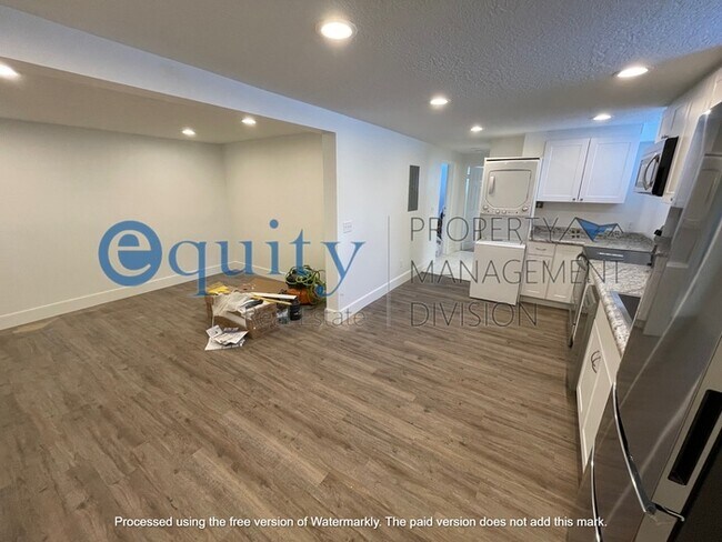 Building Photo - 744 S 1300 E