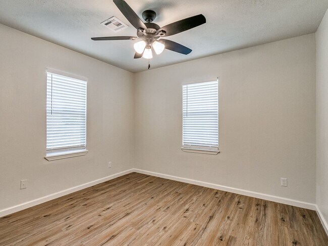 Building Photo - Beautiful 3 bed, 2 bath home in Norman